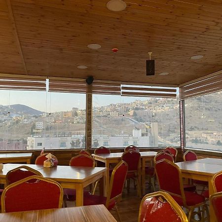 Petra Cabin Inn Hostel&Resturant Vádi Músza Kültér fotó