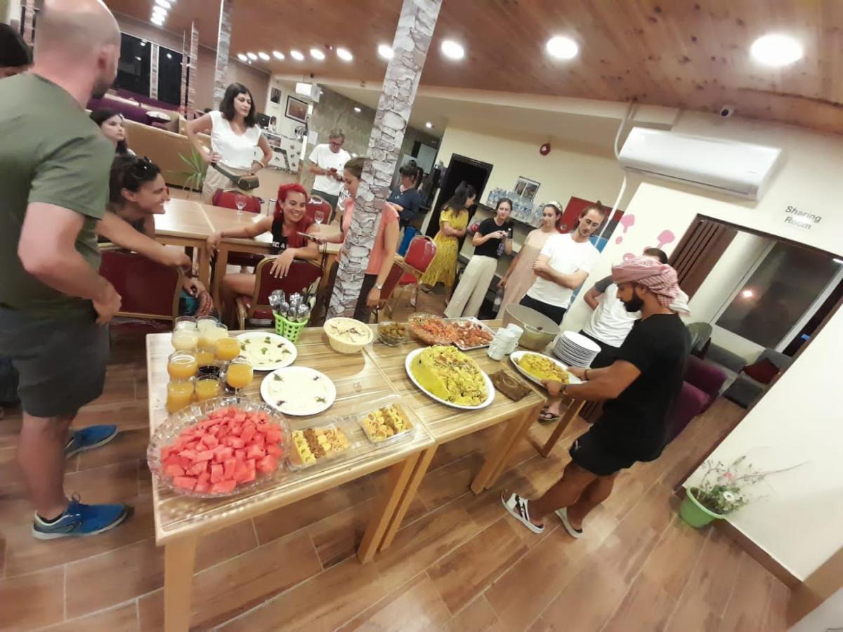 Petra Cabin Inn Hostel&Resturant Vádi Músza Kültér fotó