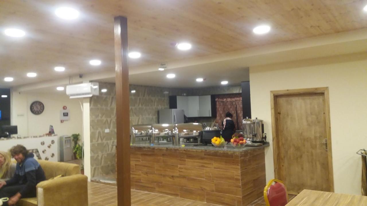 Petra Cabin Inn Hostel&Resturant Vádi Músza Kültér fotó